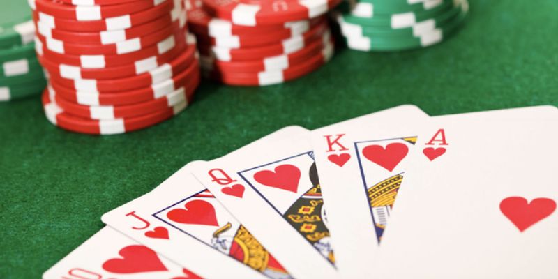 Luật chơi của game bài Poker cực kỳ thú vị 